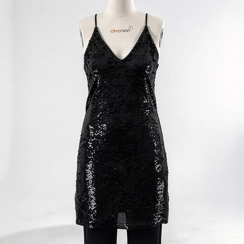 Zwarte mini-slipdress met pailletten, V-hals en smalle bandjes