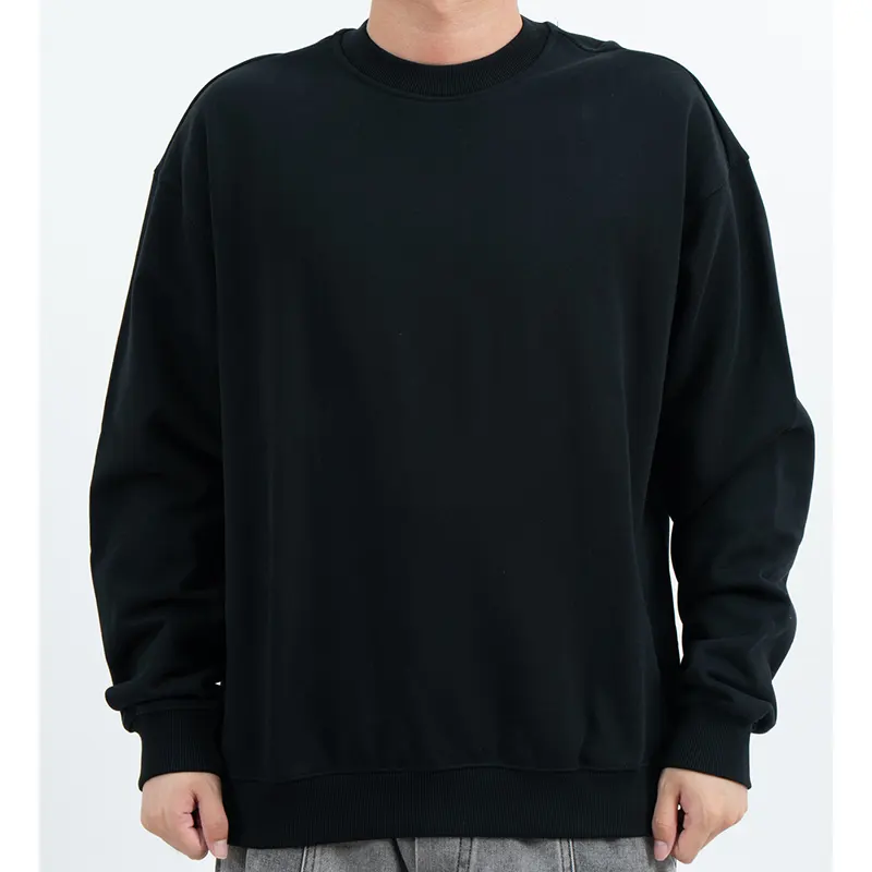 Oversized zwart sweatshirt met ronde hals en verlaagde schouders