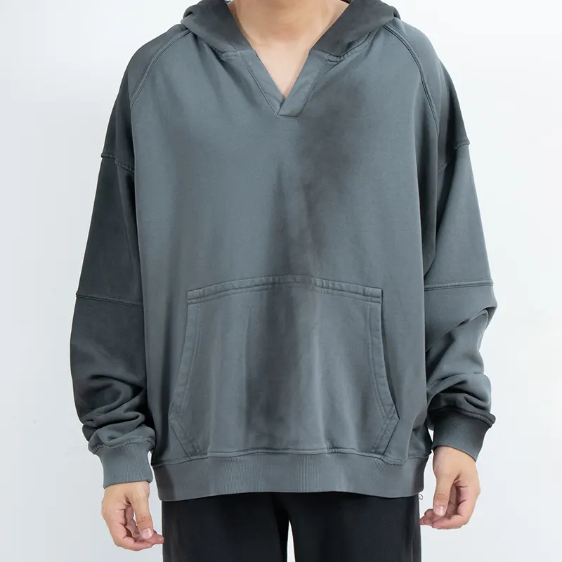 Oversized pullover-hoodie met V-hals, mouwpanelen en kangoeroezak