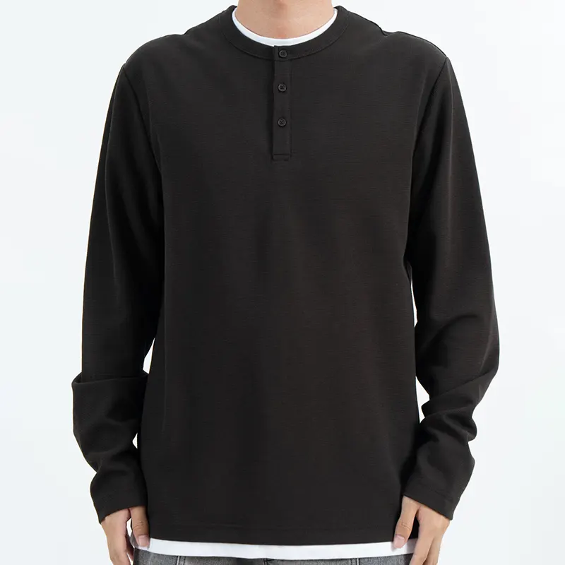 Relaxed Henley-shirt met lange mouwen en sluiting met drie knopen